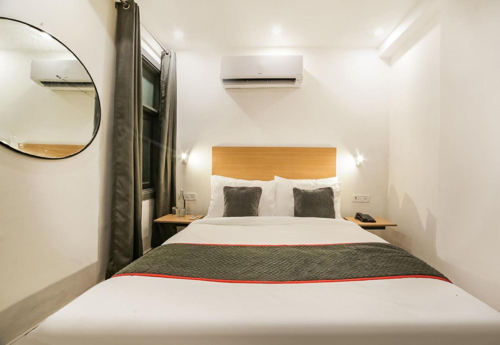Super Hotel O Nawada Metro Delhi  Exterior photo